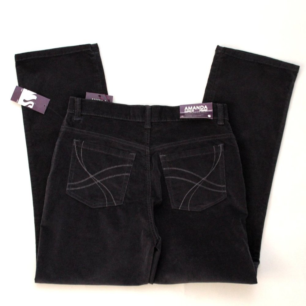 Gloria Vanderbilt 10 Short Amanda Classic Fit Corduroy Straight Leg High Waist